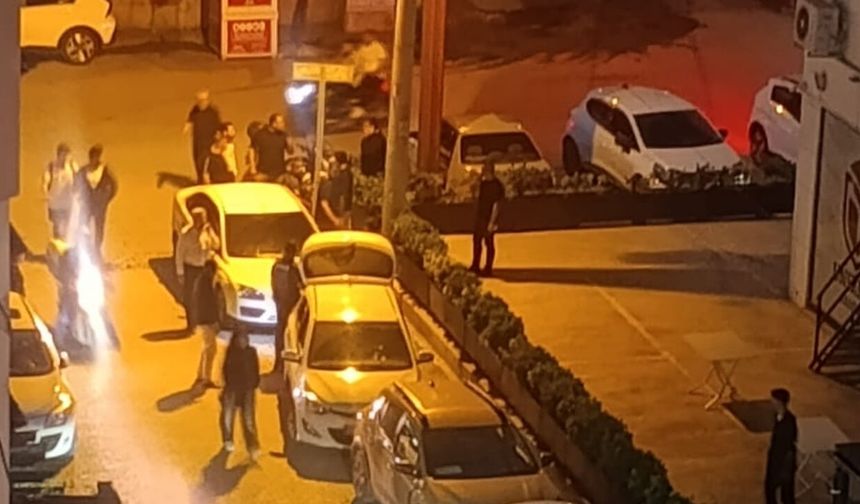 Osmaniye'de sokak ortasında bıçaklı kavga!