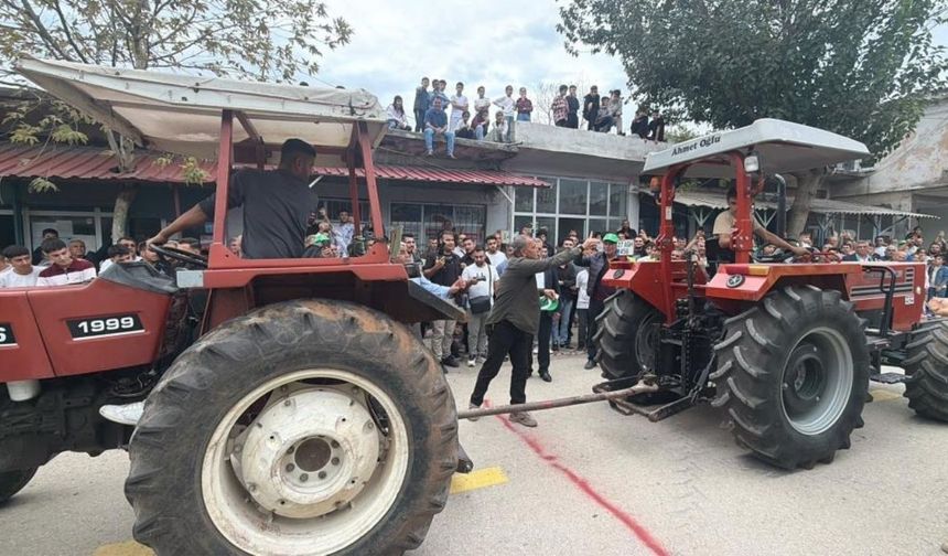 Osmaniye'de Traktörler Karşı Karşıya Geldi! Festivalde Kıyasıya Mücadele
