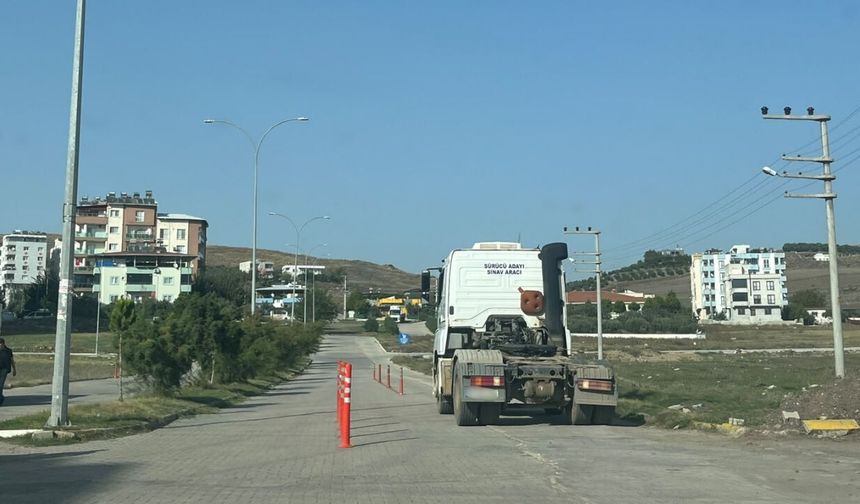 Osmaniyeli sürücü adayları direksiyon başında ter döktü