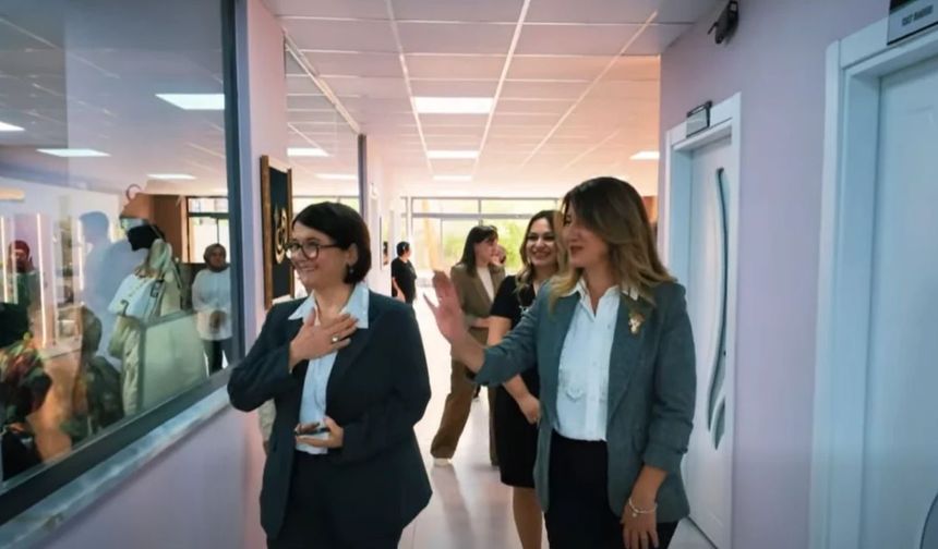 Protokol Eşleri Osmaniye’de Aile Yaşam Merkezlerini Ziyaret Etti