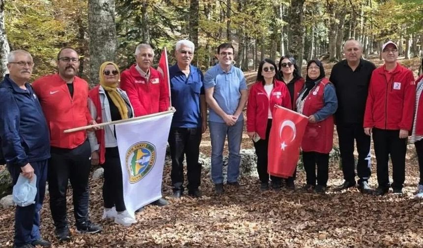 Yirce Kayın Ormanları’nda Cumhuriyet Bayramı doğa yürüyüşü düzenlendi