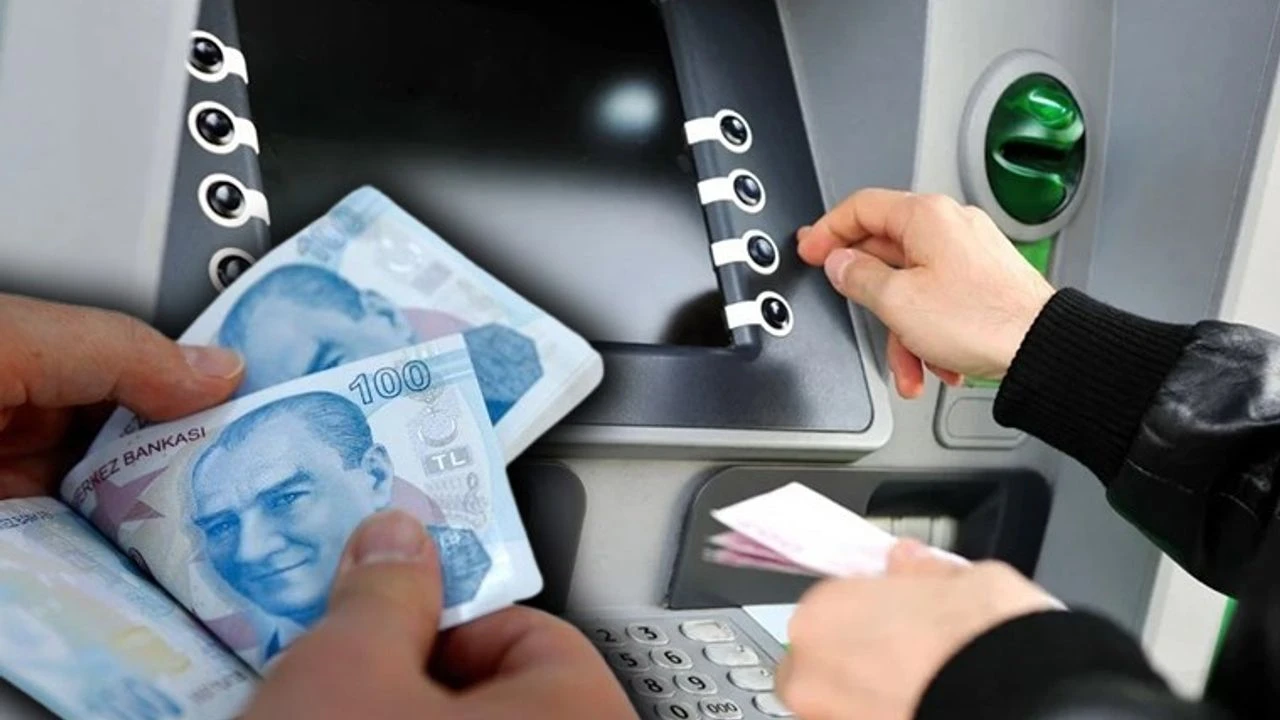 Bankamatik Atm Para (2)-1