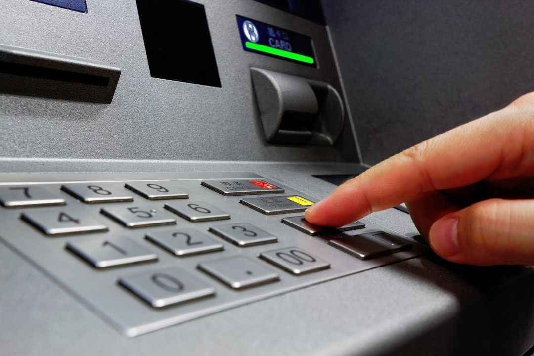 Bankamatik Atm Para (2)