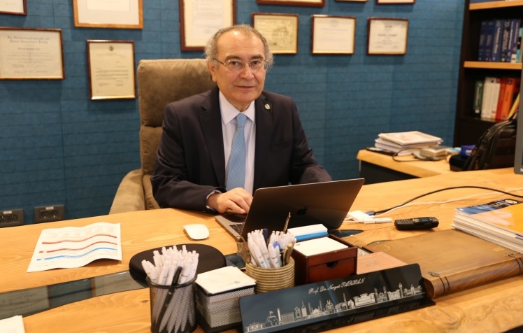 Prof. Dr. Nevzat Tarhan