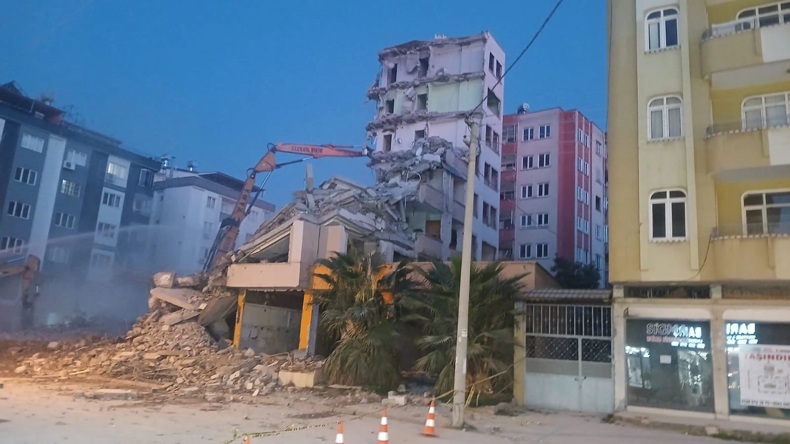 Atatürk Caddesi