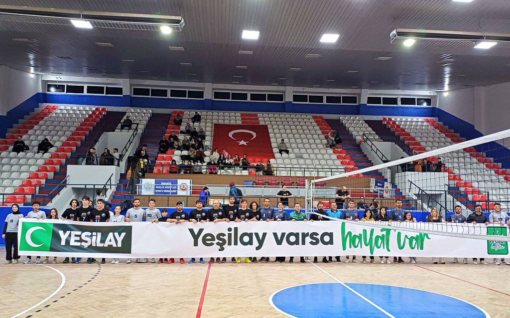 Osmaniye’de 1 7 Mart Yeşilay Haftası Dumansız Hava Sahası Voleybol Turnuvası Başladı (2)