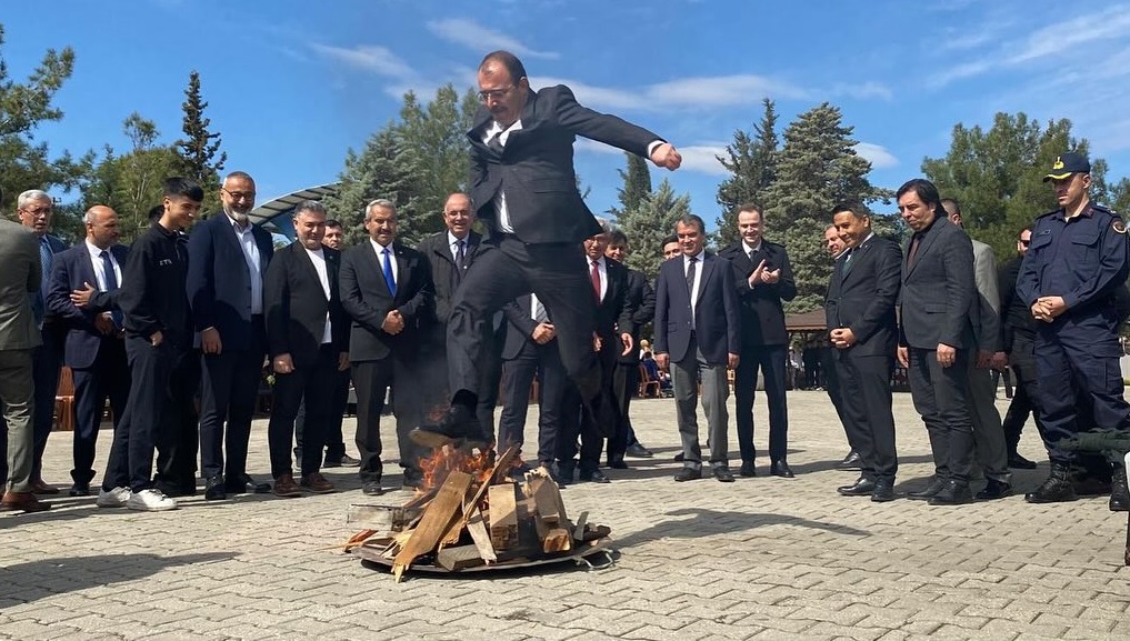 Nevruz Bayramı Kadirli’de Kutlandı (4)