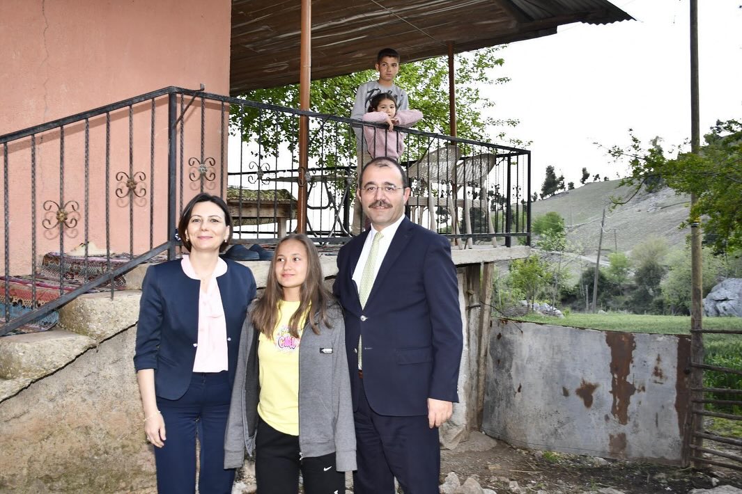 Kaymakam Erdinç Dolu’dan, Belinay’a Doğum Günü Sürprizi (3)