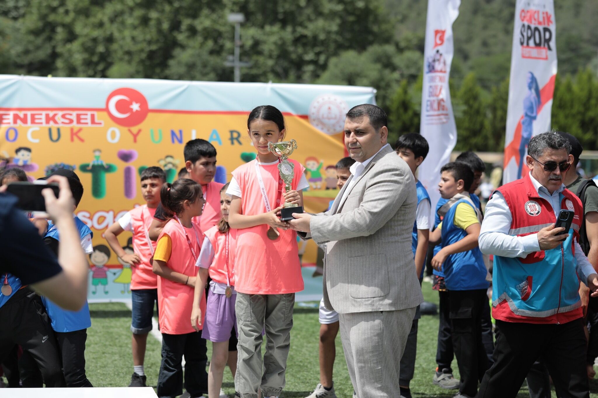 Bahçe’de Geleneksel Çocuk Oyunları Şenliği Coşkulu Geçti (5)