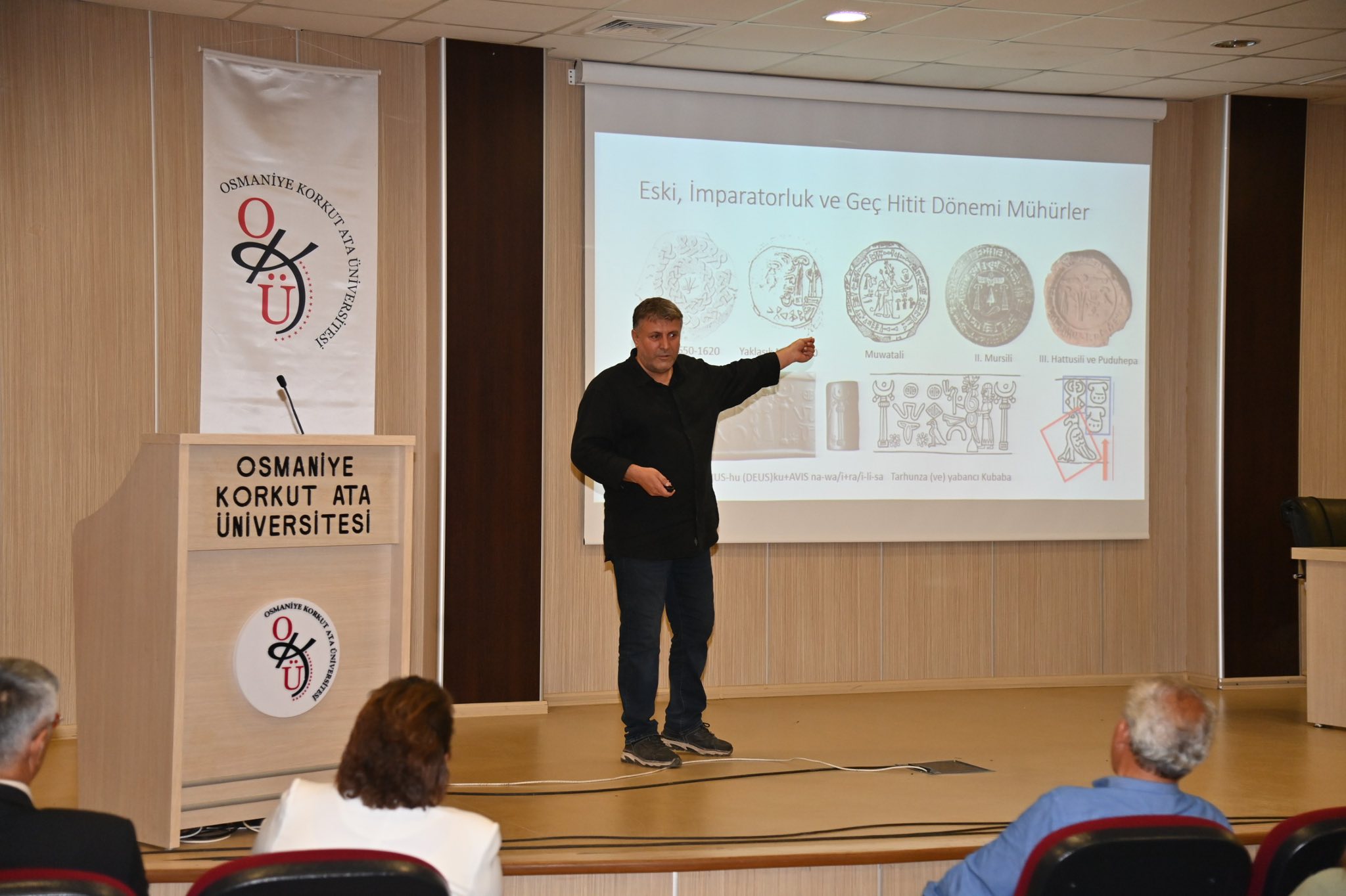 Karatepe Yazıtları’nın Önemi Okü’de Anlatıldı (2)