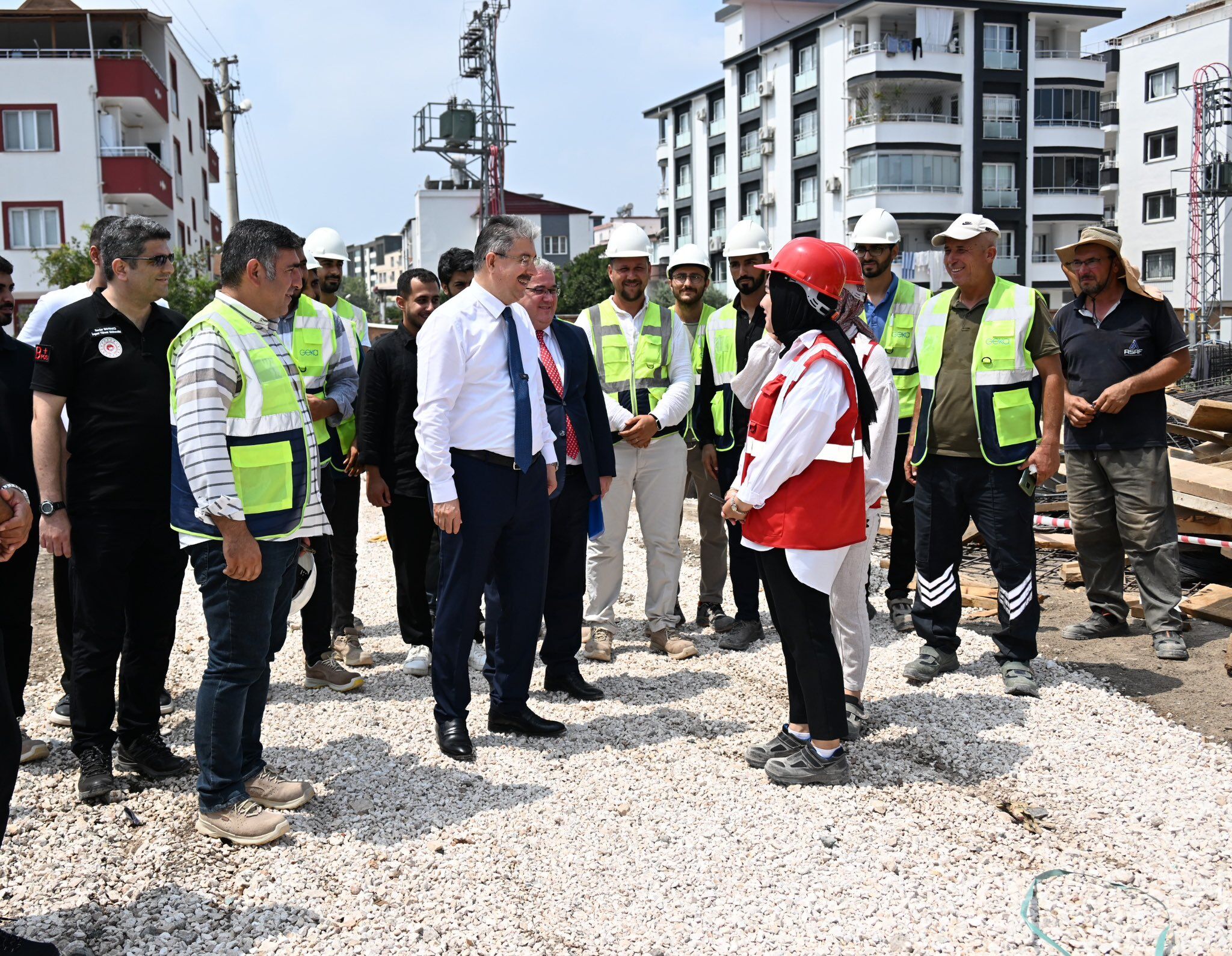 Deprem Konutları Ve Anıt Osmaniye