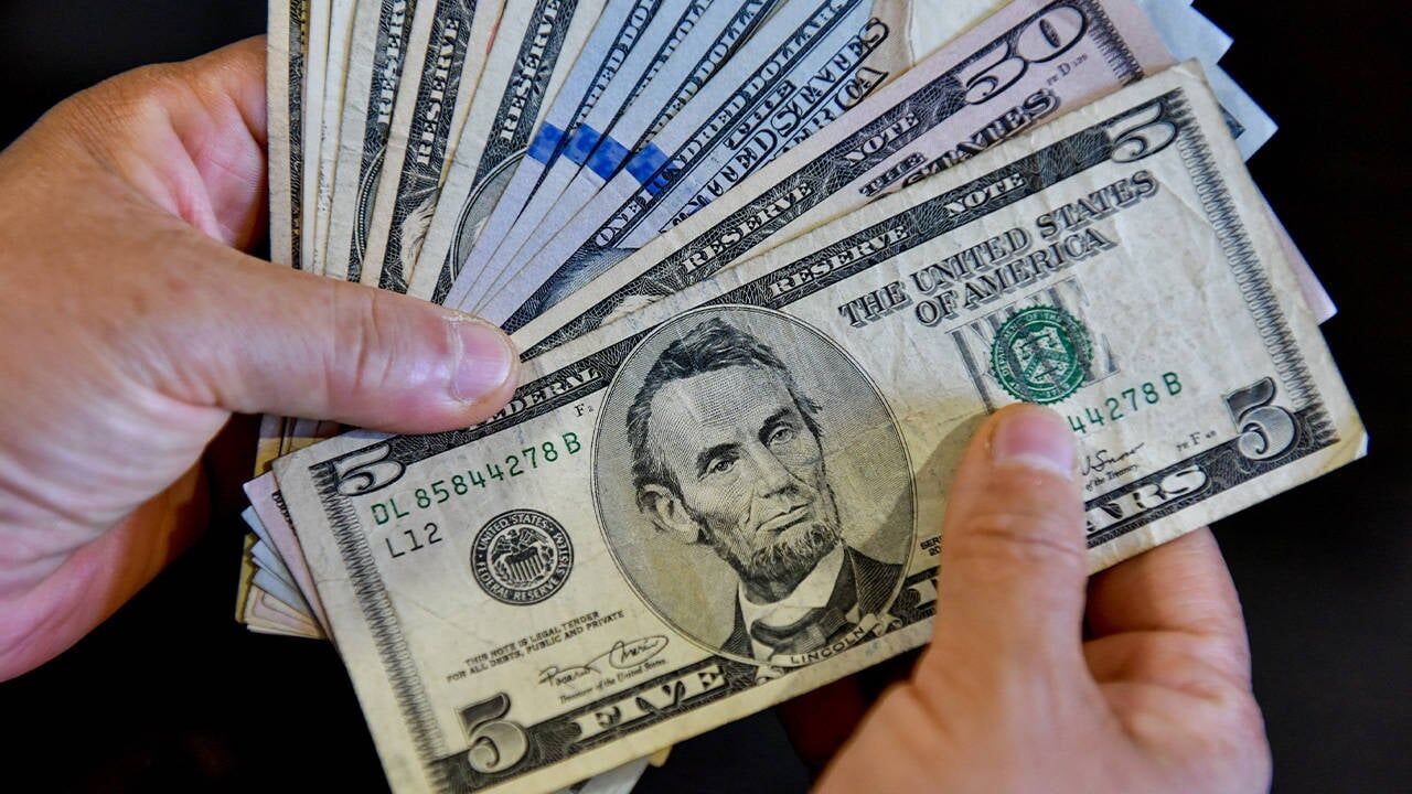 Dolar 25