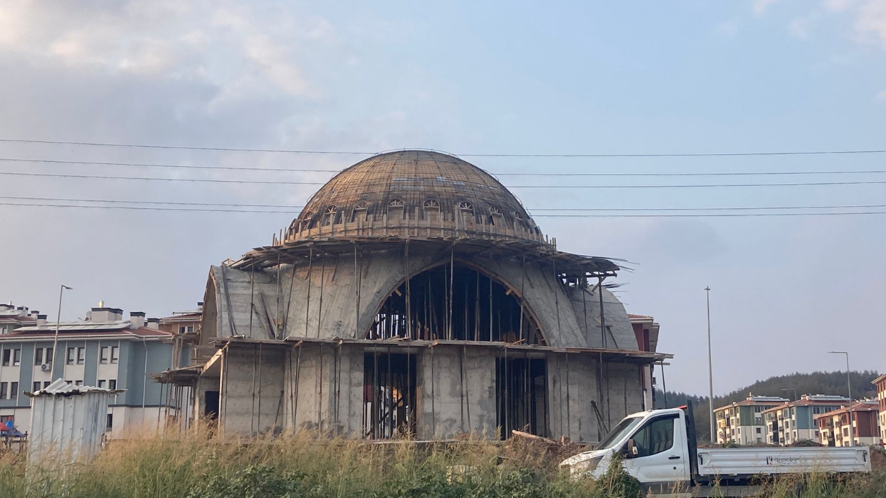 Evler Yapildi Cami̇i̇ Yok! (1)