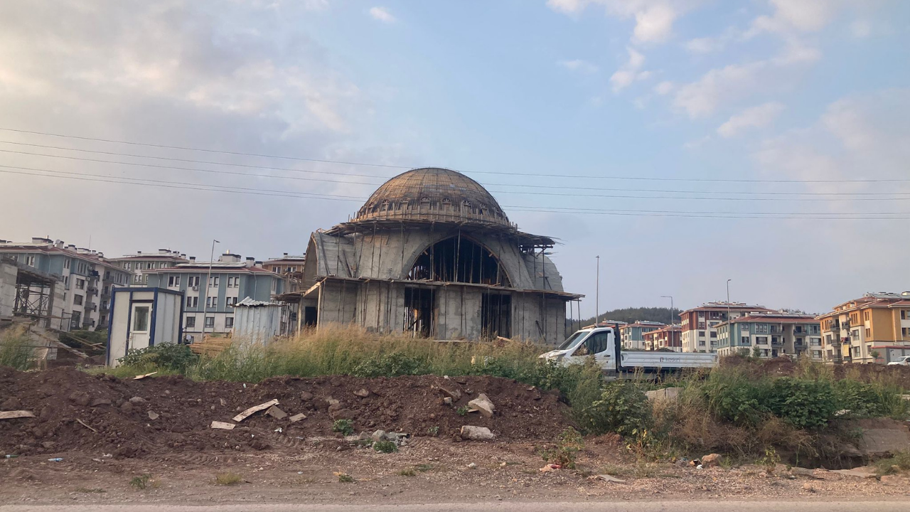 Evler Yapildi Cami̇i̇ Yok! (3)