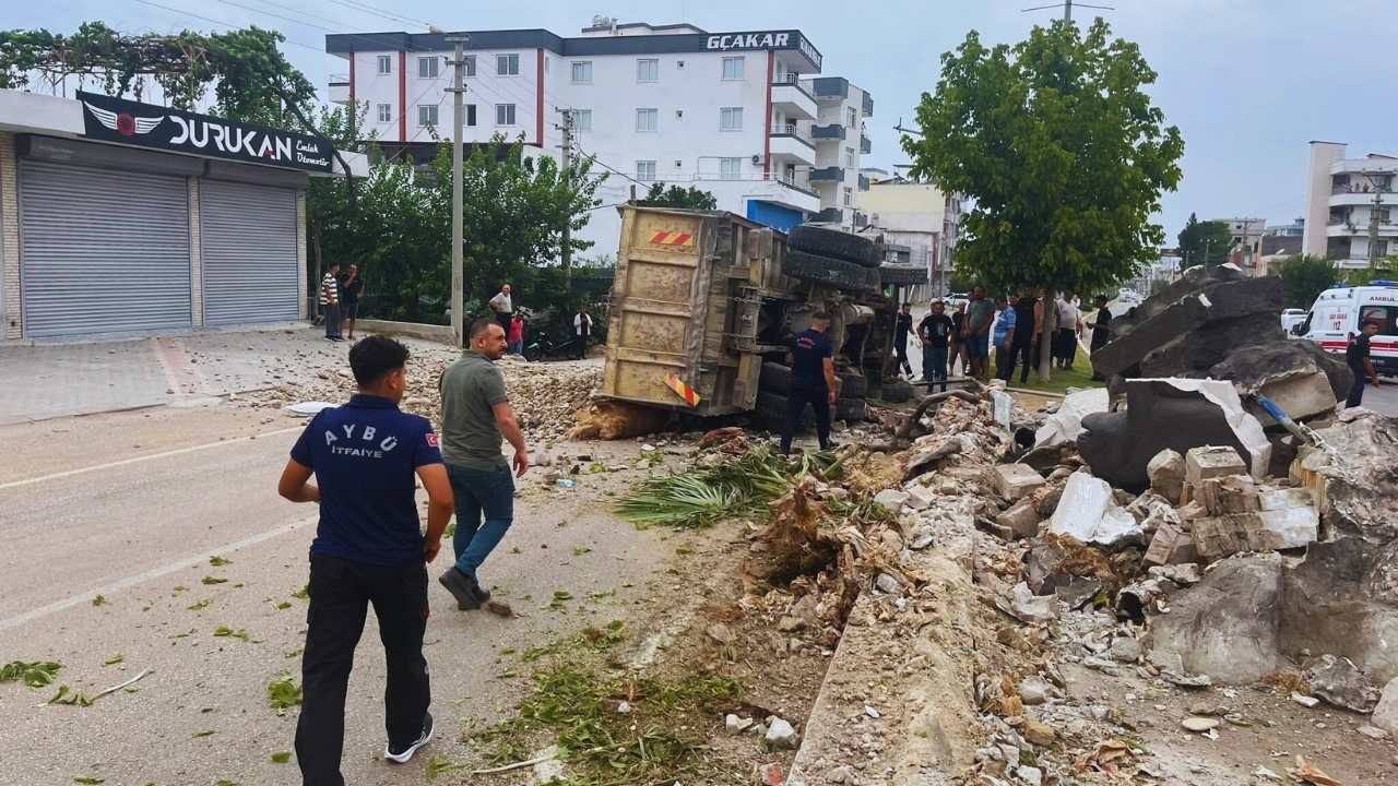 Kadirlide Kamyon Devrildi2