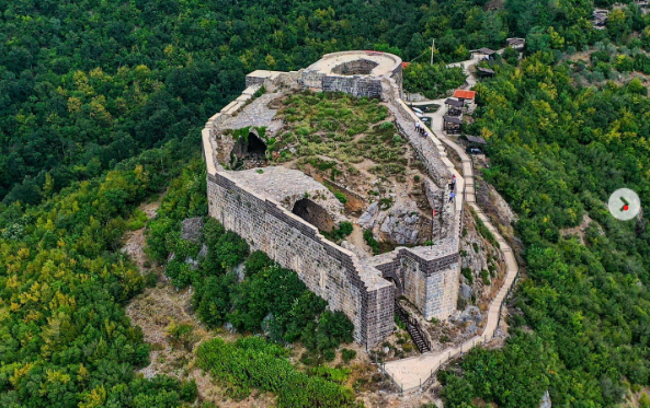 Osmaniye Düziçi Harun Reşit Kalesi.