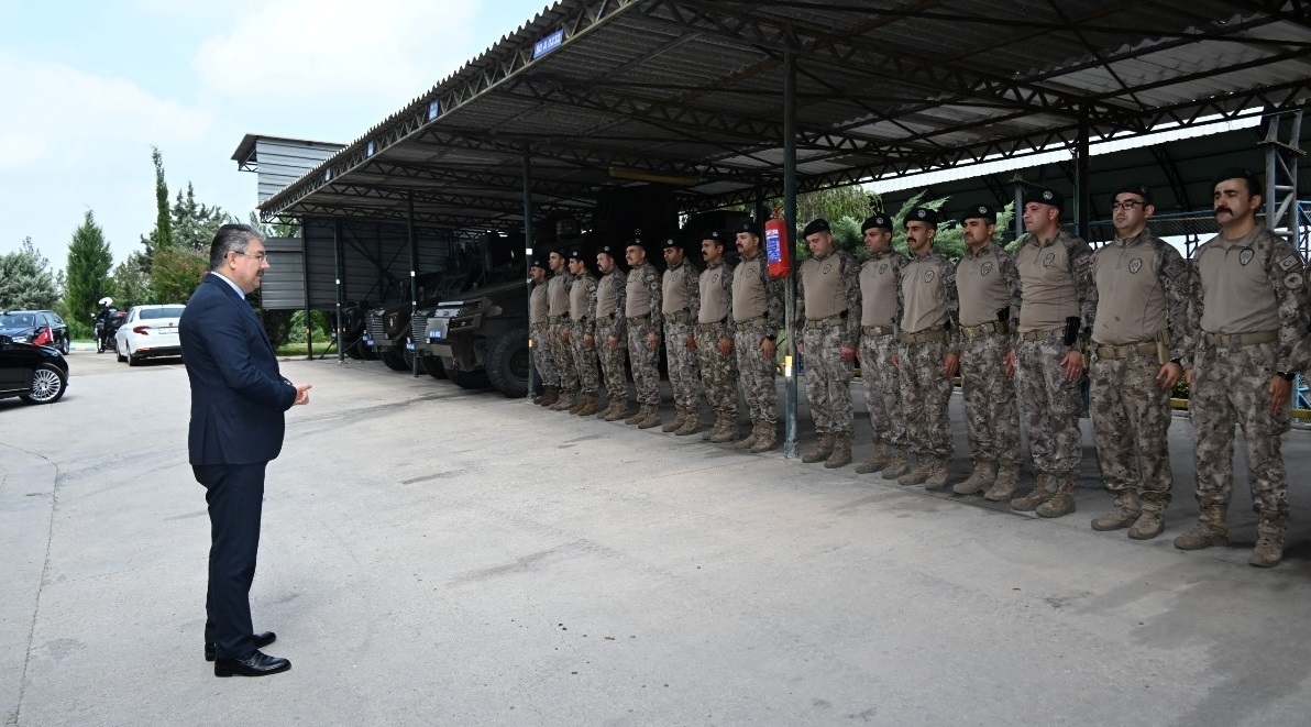Özel Harekât Polisleri Suriye’ye Dualarla Uğurlandı (2)