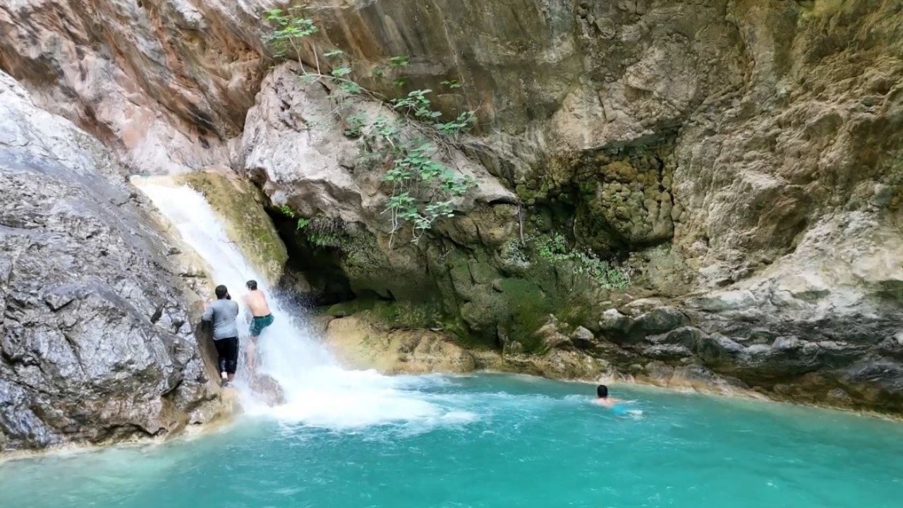Sarısu Şelalesi (2)