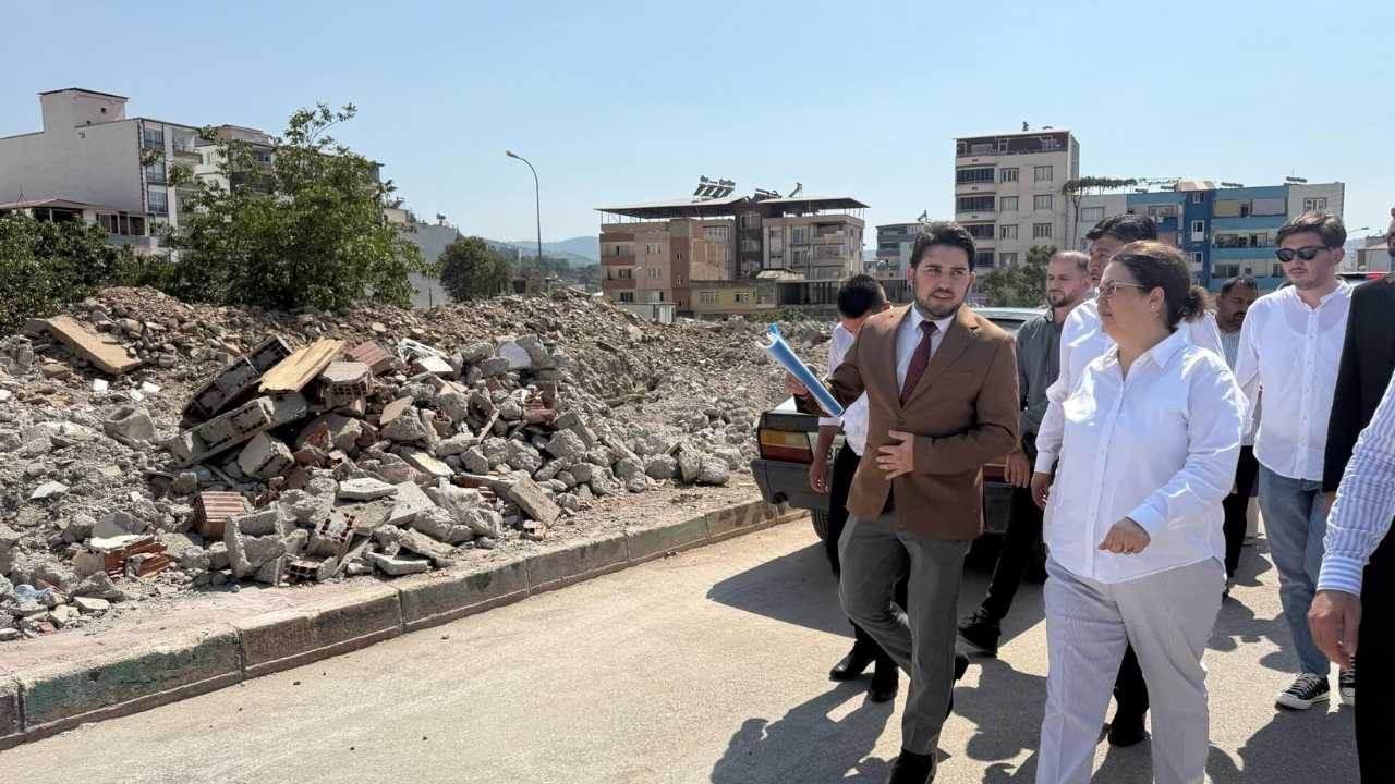 Derya Yanık’tan Bahçe Cami Inşaatına Tam Destek (3)