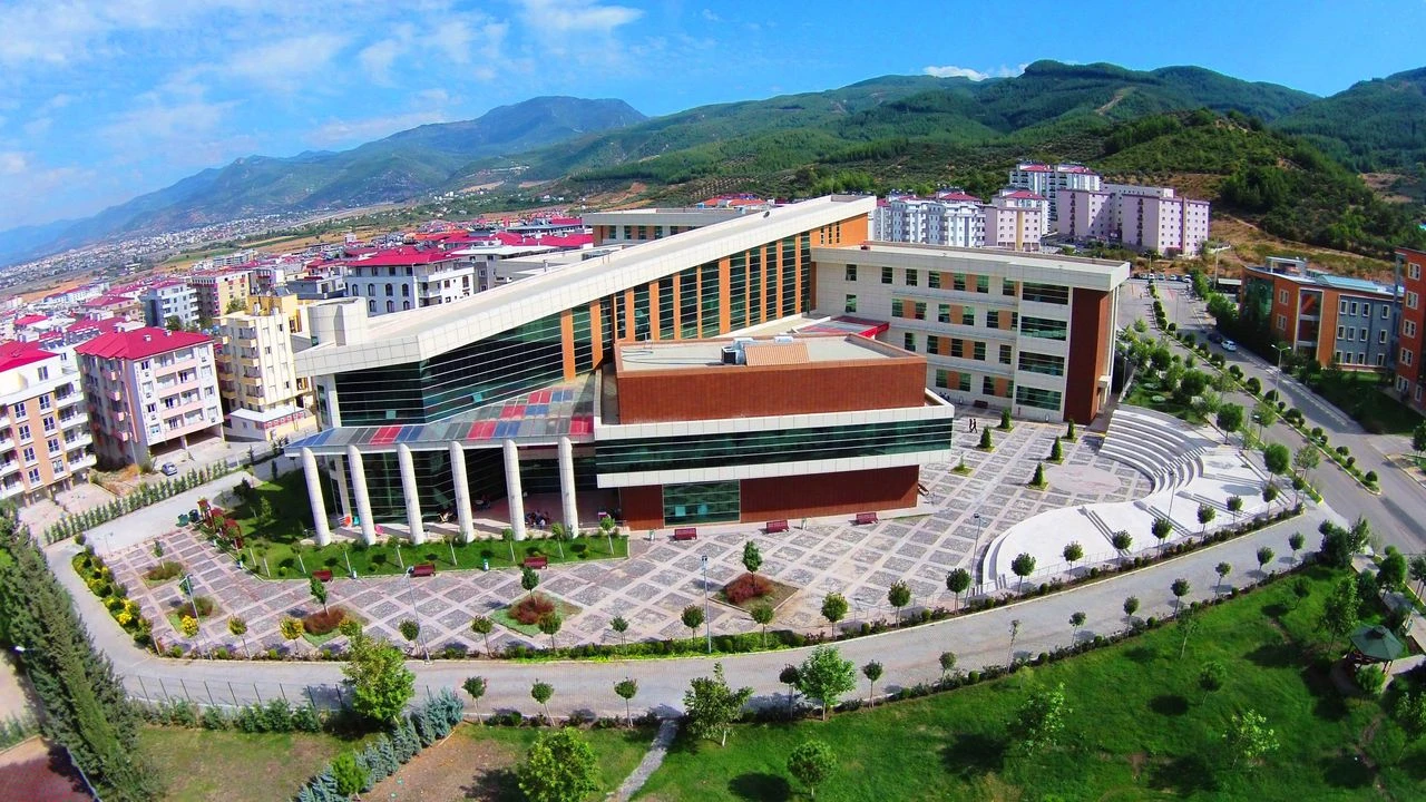 Korkut Ata Üniversitesi-1