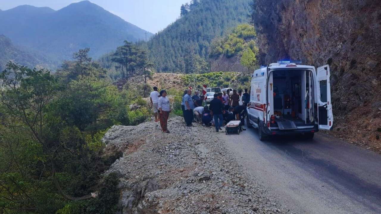 Osmaniye De Araç Yan Yattı.jpg 2