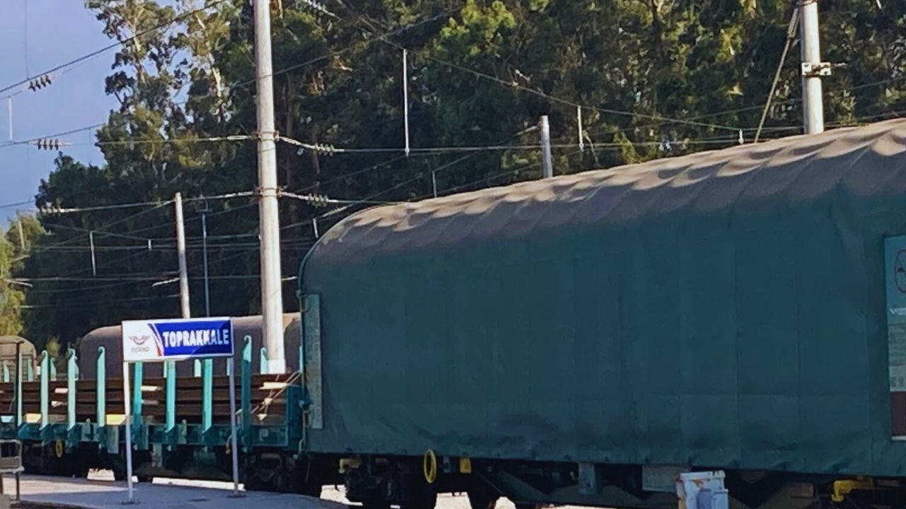 Osmaniye Toprakkale Tren Istasyonu.jpg 4