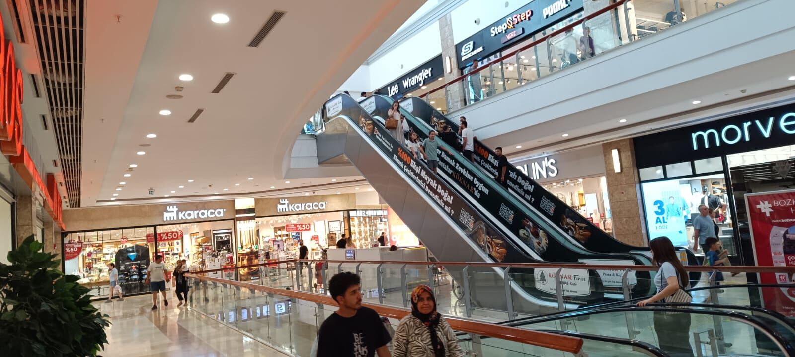 Osmaniye'de Sıcakla Mücadelede Tek Durak Park 328 Avm 1