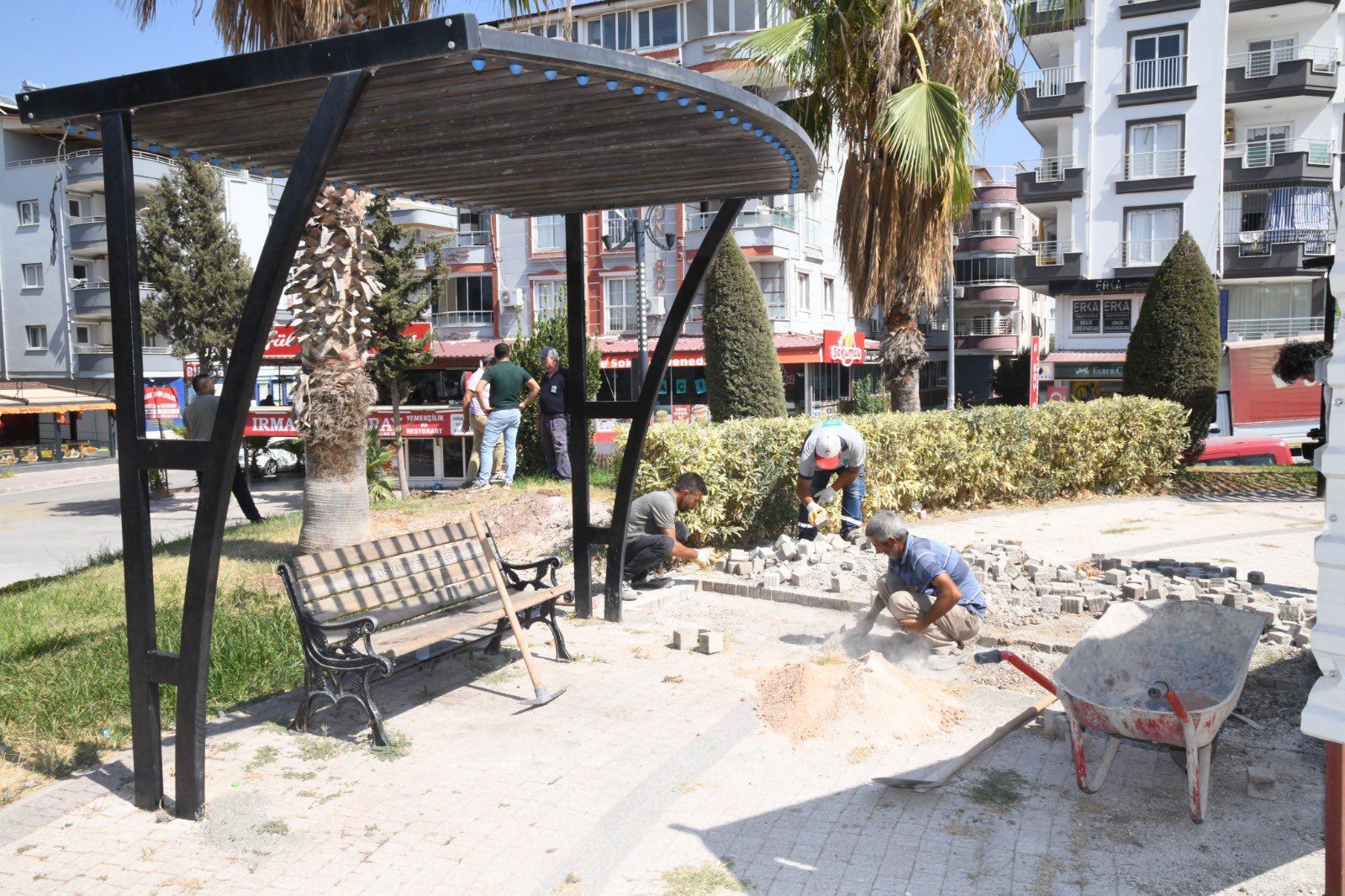 Osmaniye'de Yeni Dönem Fakıuşağı Meydanı Saat Kulesiyle Cazibe Merkezi Oluyor 1