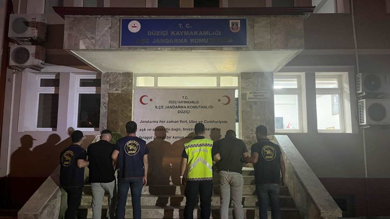 Otomobil Hırsızları Kahramanmaraş'ta Yakalandı 2-2