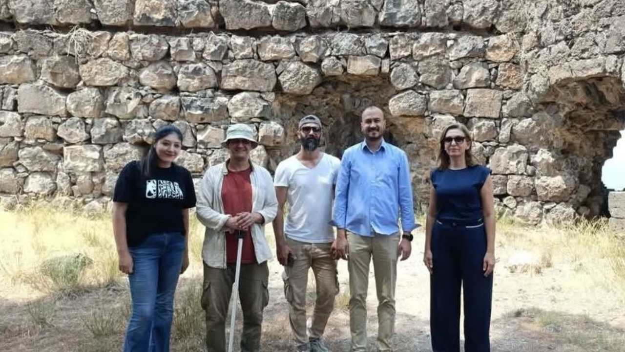 Toprakkale Kalesi, Yıllar Sonra Yeniden Ayağa Kalkıyor. (1)