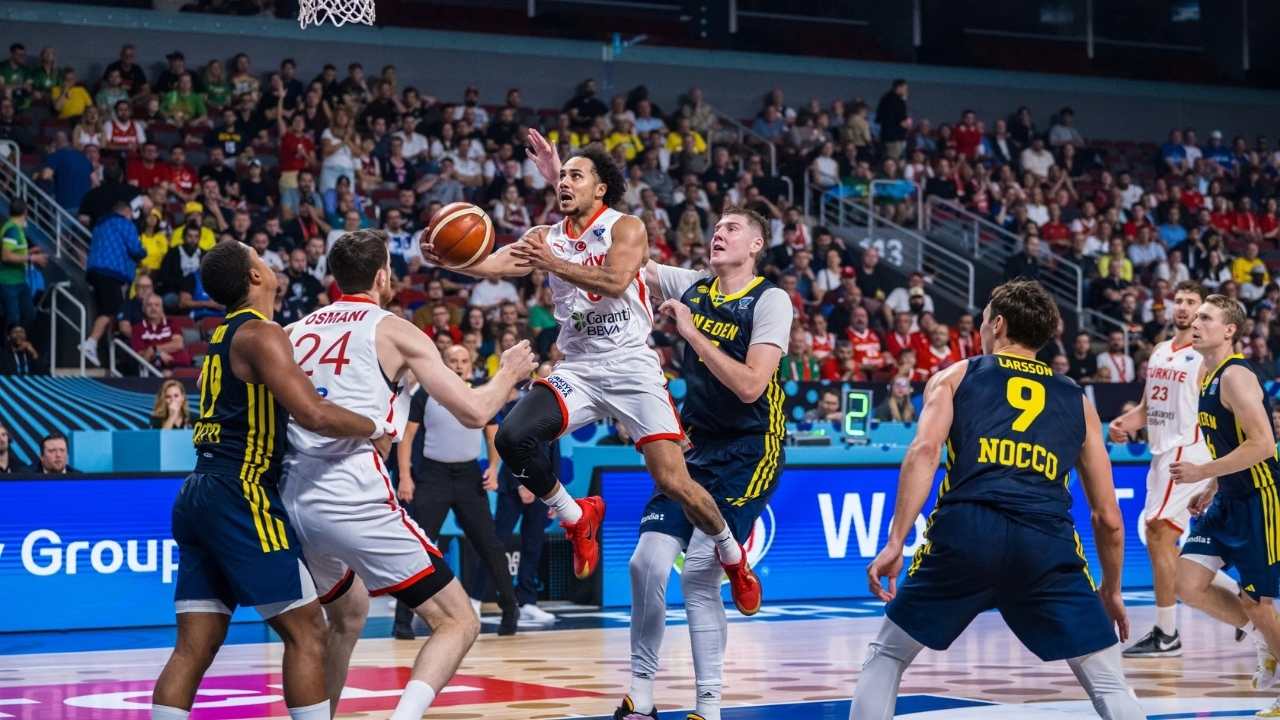 12 Dev Adam Nefes Kesti, İsveç'i Devirip Çeyrek Finale Yükseldi! (2)