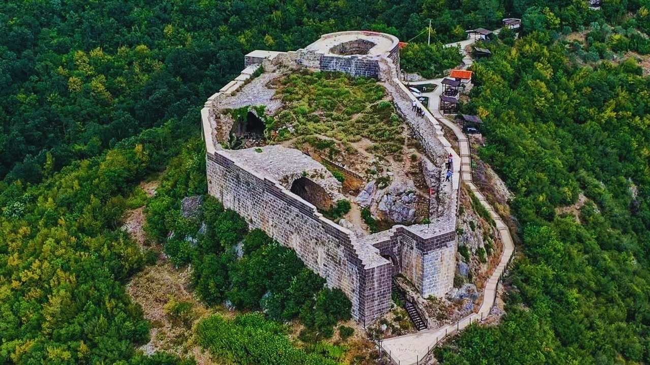 Harun Reşit Kalesi 3