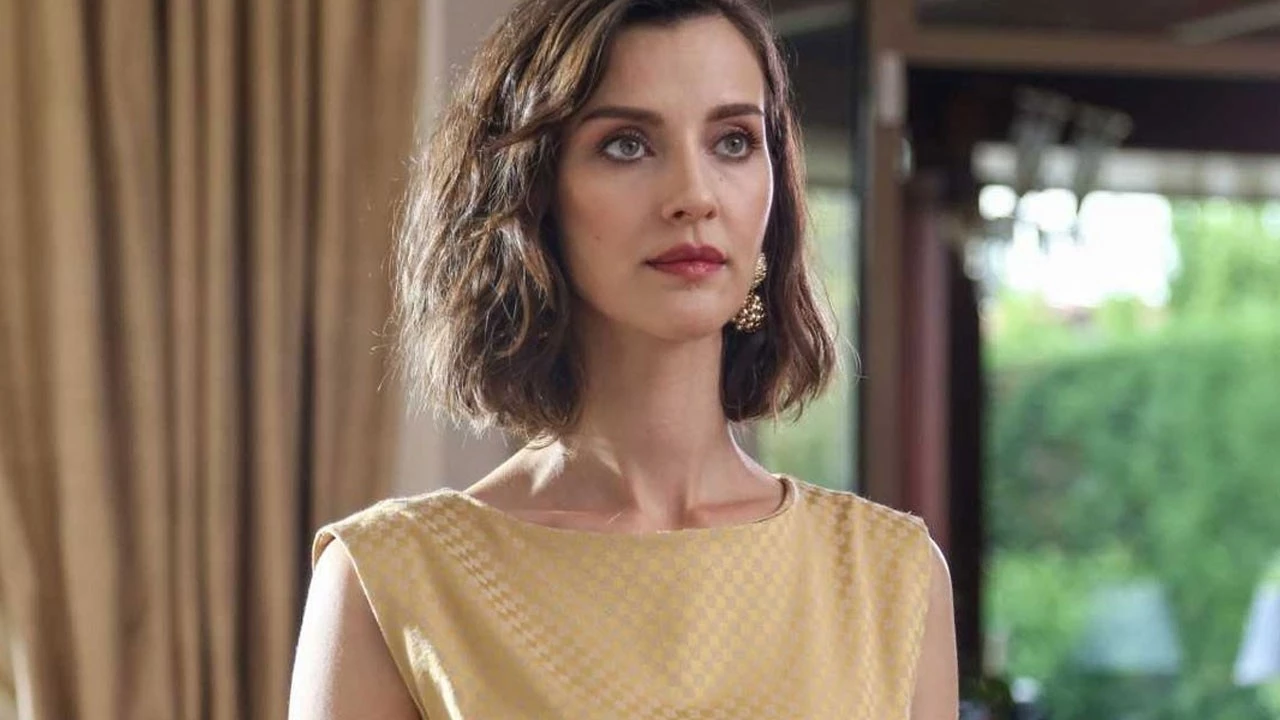 Irem Helvacioglu A Li6 Topic Cover