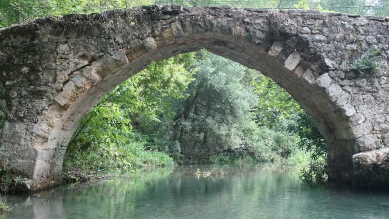 Osmaniye Sumbas Gaffarlı Taş Köprü (1)