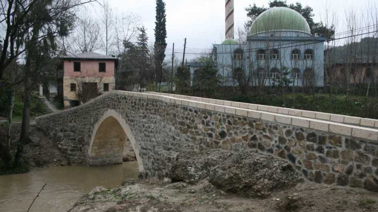 Osmaniye Sumbas Gaffarlı Taş Köprü (3)
