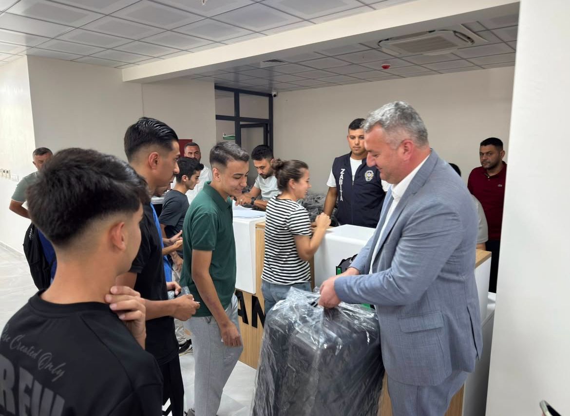 Üniversite Yolculuğu Valizle Başladı, Düziçi Belediyesi Gençlerin Yanında 1