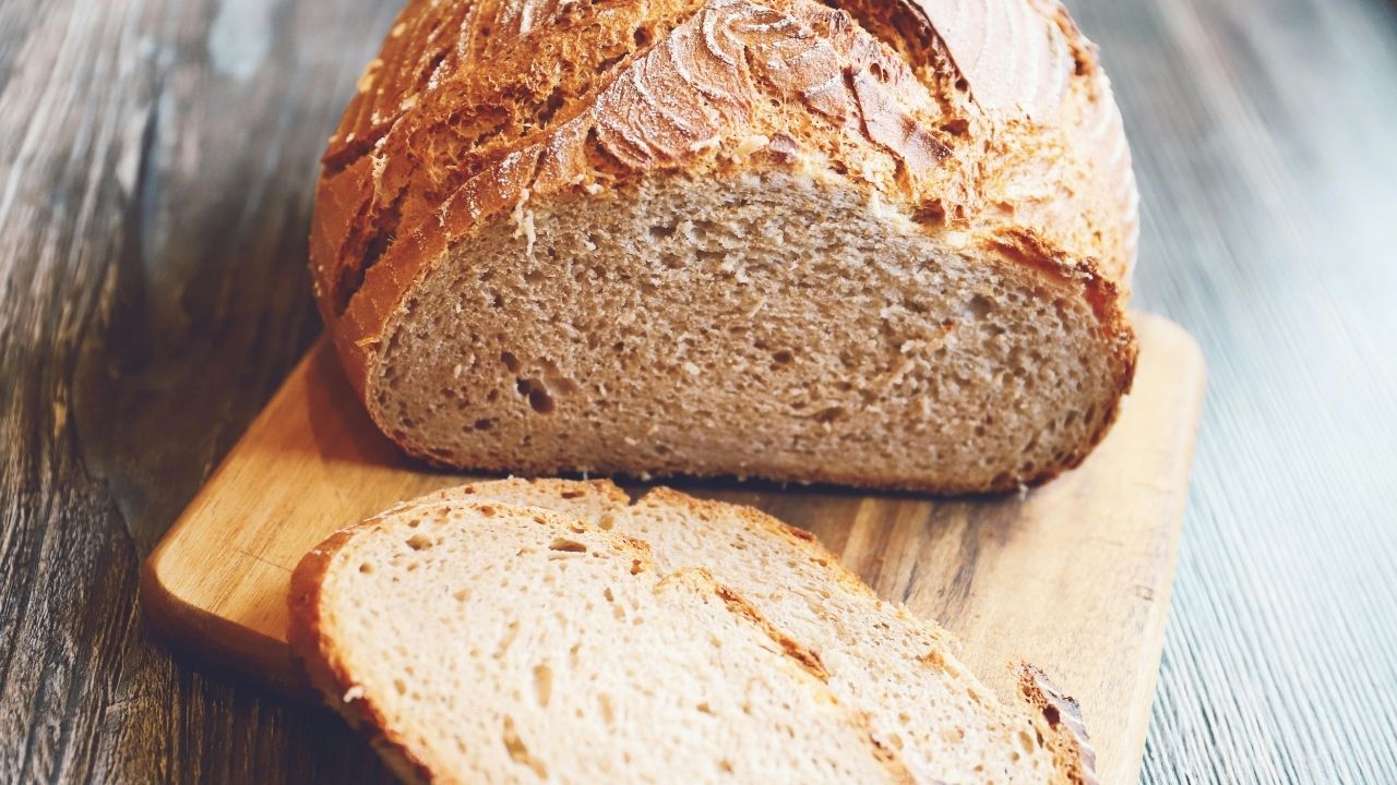 Tam buğday ekmeği