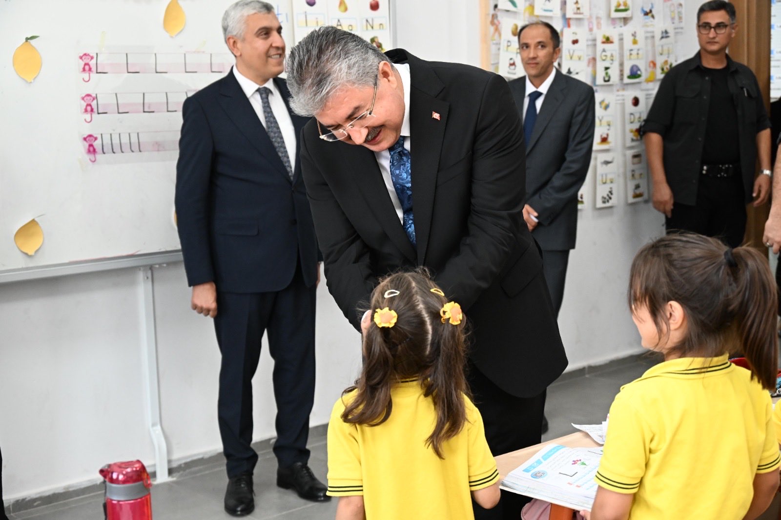 Akyar Toki̇’de Eğitim Sevinci, Vali Yılmaz Öğrencilerle Buluştu 2