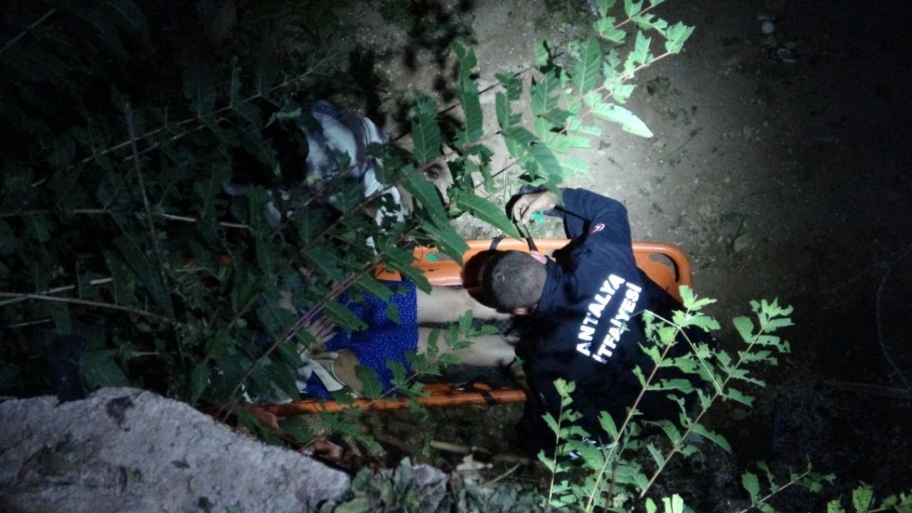 Antalyada Inşaat Çukuruna Düşen Turist