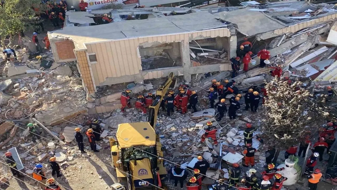 Gebze'de Çöken Binada Hayatını Kaybeden Nisa Bilir Kimdir, Kaç Yaşındaydı?1