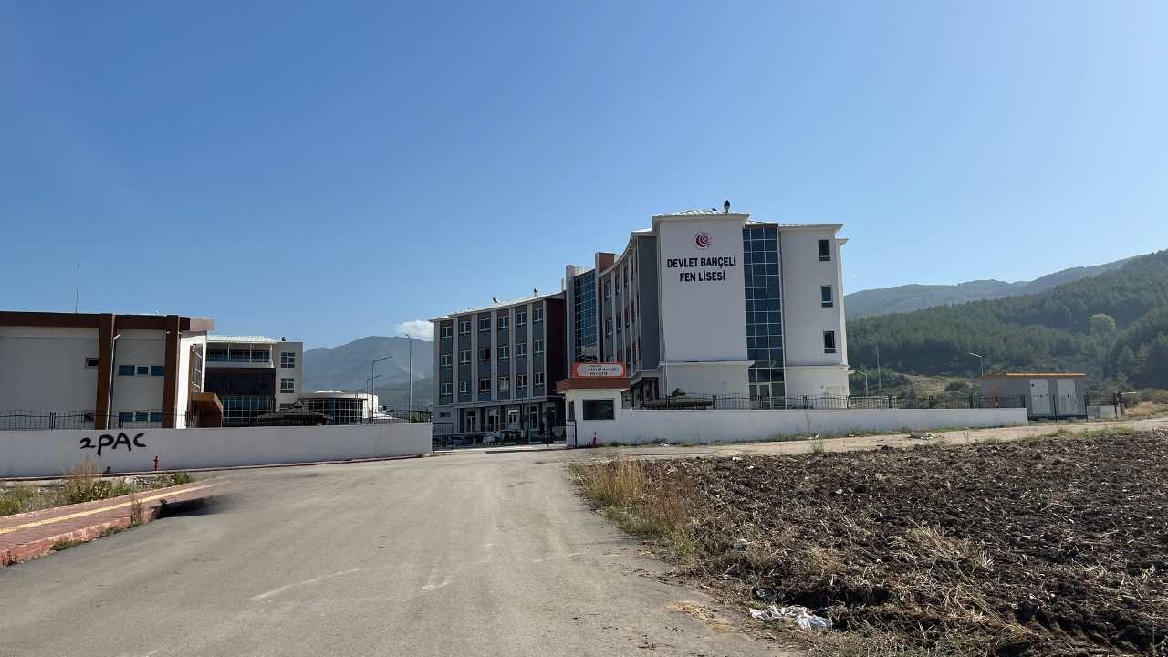 Osmaniye Devlet Bahçeli Fen Lisesi Öğrencileri Artık Daha Güvenli Yolda (3)