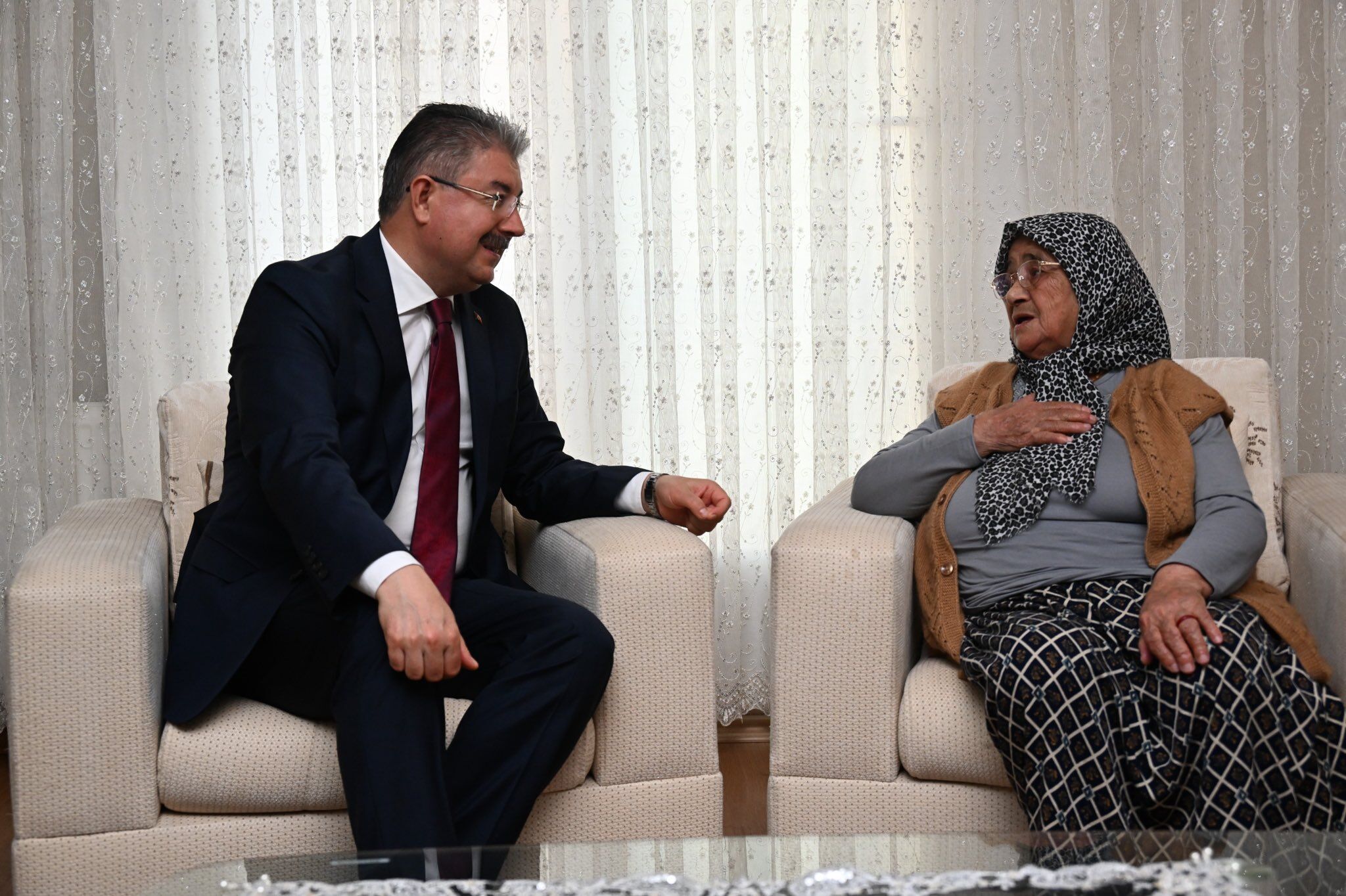 Osmaniye Valisi Dr. Erdinç Yılmaz'dan Yaşlılar Günü Mesajı Ve Ev Ziyareti 2