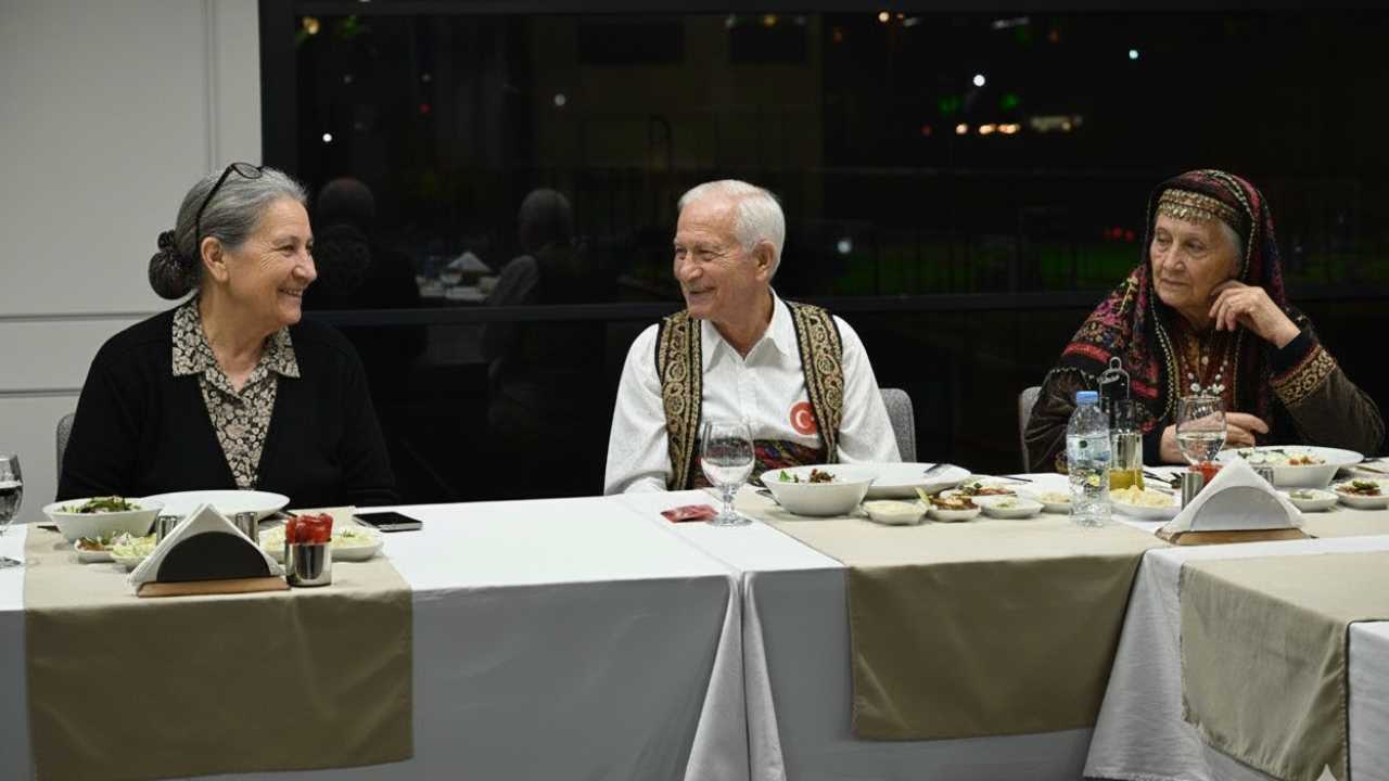 Osmaniye Yaşlılar, Osmaniye Ihtiyar Osmaniye Yaşlı (4)