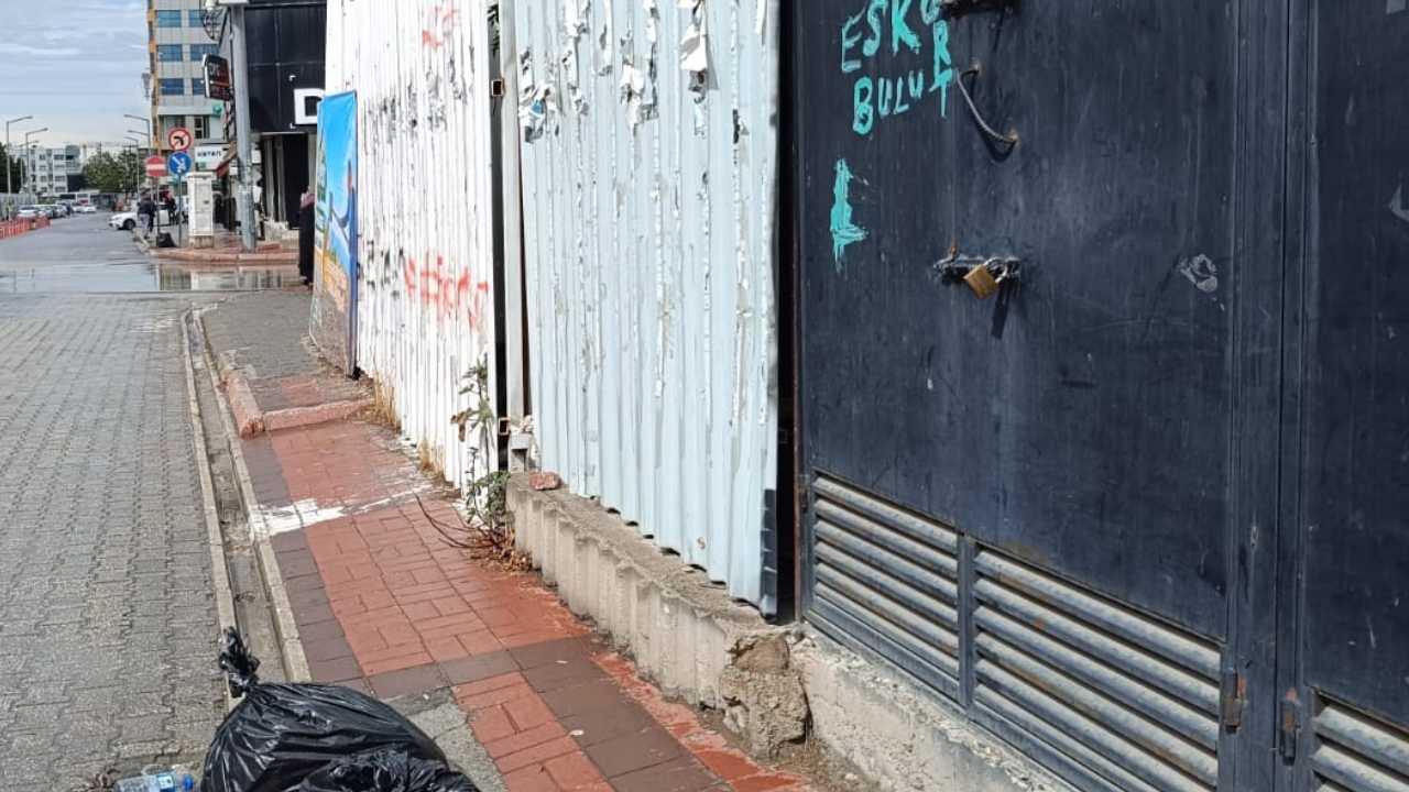 Osmaniye Yaya Yolunu Kapattı (4)