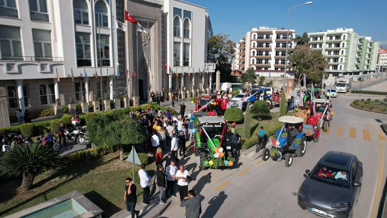 Osmaniye Yerfıstığı Festivali Araçlı Şehir Turuyla Başladı (6)