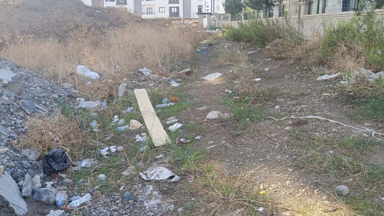 Osmaniye’de Duyarsızlık Belediyenin Tüm Çabasını Boşa Çıkarıyor (1)