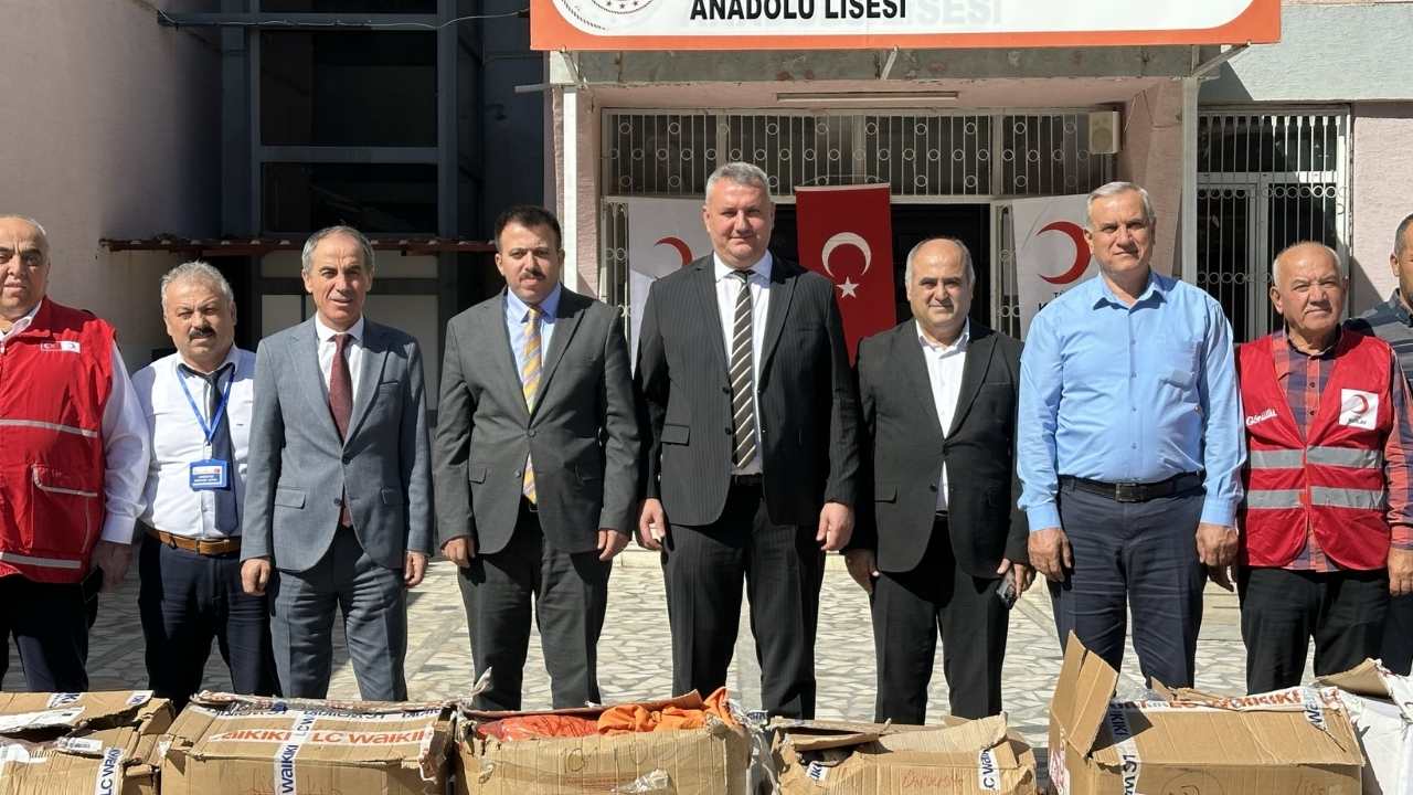 Osmaniye'de Ihtiyaç Sahiplerine Kışlık Kıyafet Destegi (2)