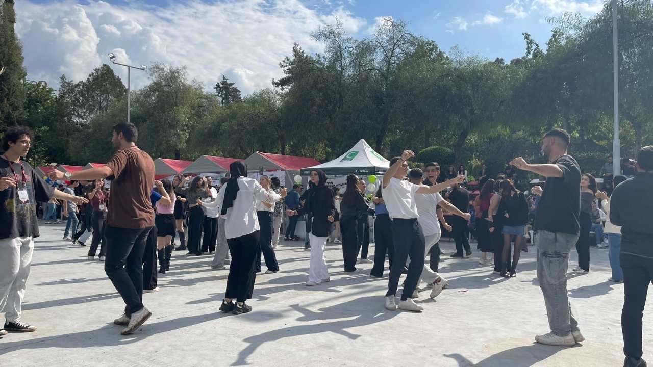 Osmaniye’de Kampüs Şenlendi Öğrenciler Kulüpler Tanıtım Günleri’nde Buluştu (4)