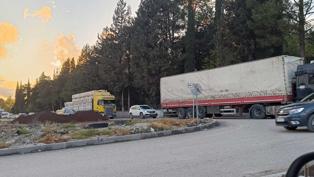 Osmaniye'de O Yol Adeta Kilitlendi! (3)