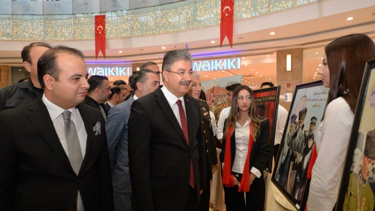 Osmaniye'nin Kalbi Park328'De Attı Gençlerden Cumhuriyetimize Sanatsal Armağan (3)